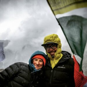 Carla Pérez and Topo Mena on a mountain summit